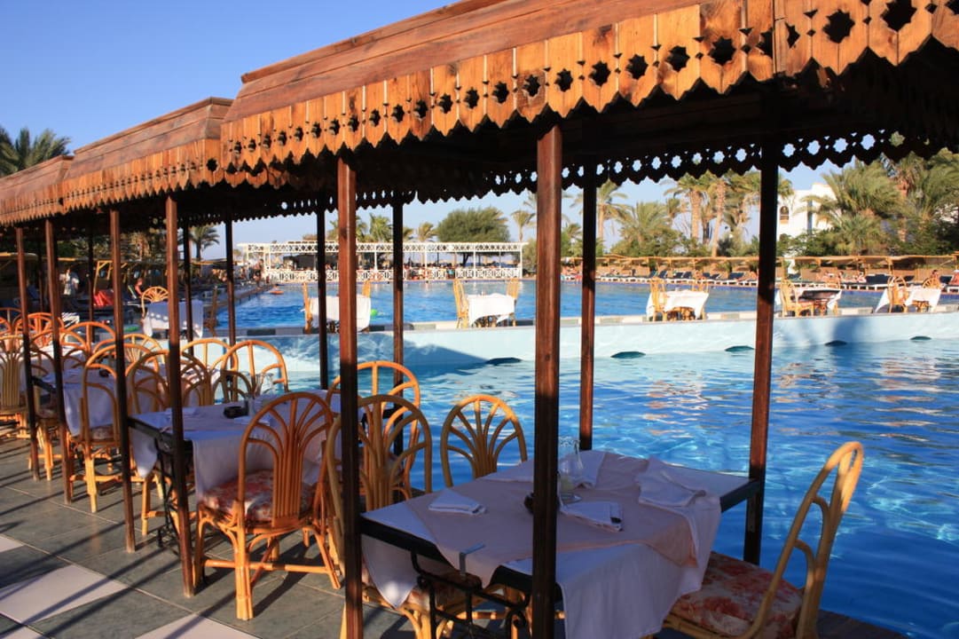 Ausblick auf den Pool Arabia Azur Resort