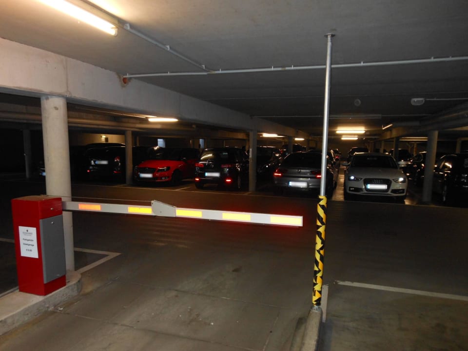 Parkgarage Seminaris Hotel Bad Boll