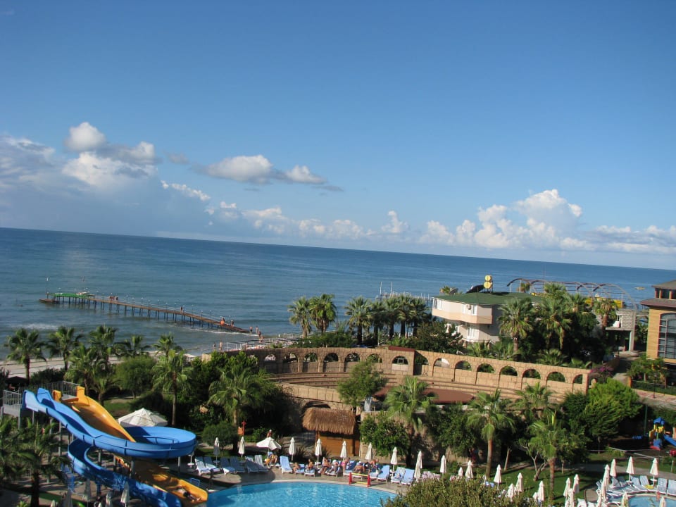 Widok z okna pokoju Palmeras Beach Hotel