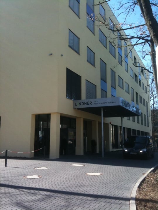 Von Außen Lindner Hotel Frankfurt Sportpark, part of JdV by Hyatt