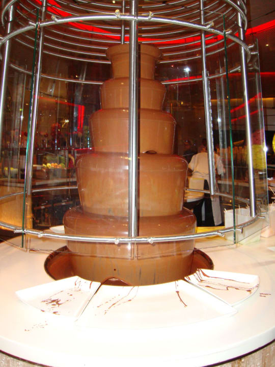 Abendessen im Buffetrestaurant Saffron Atlantis, The Palm