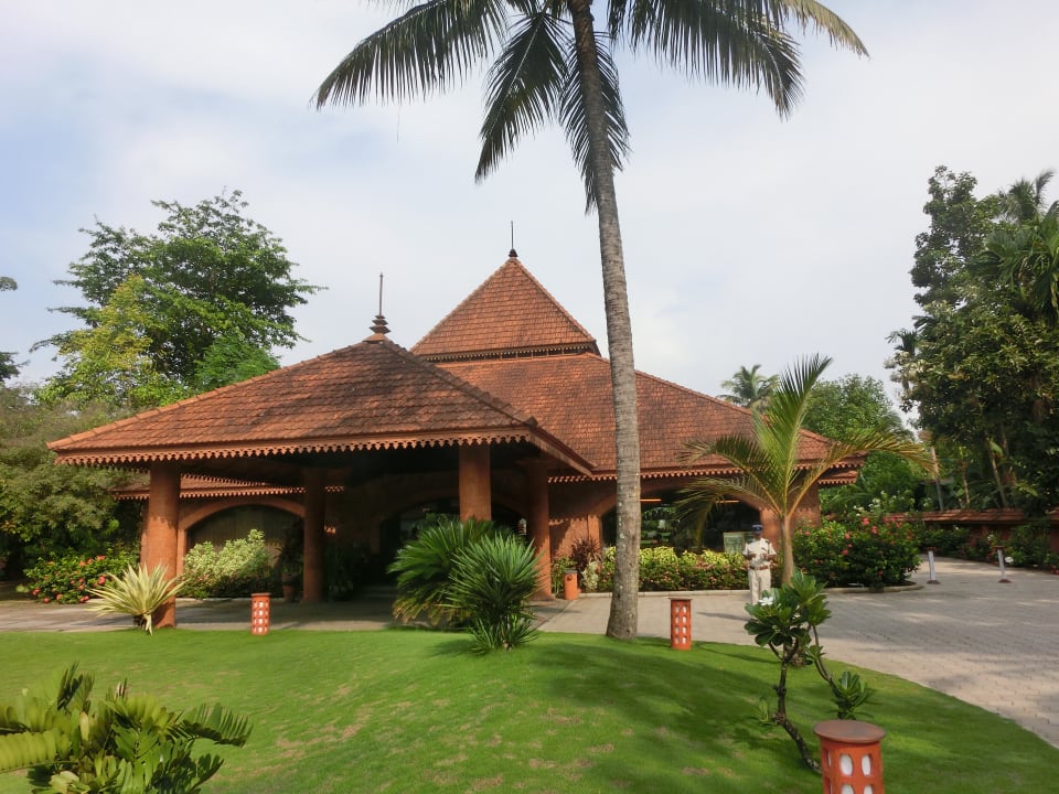 Außenansicht Hotel Lakesong Resort