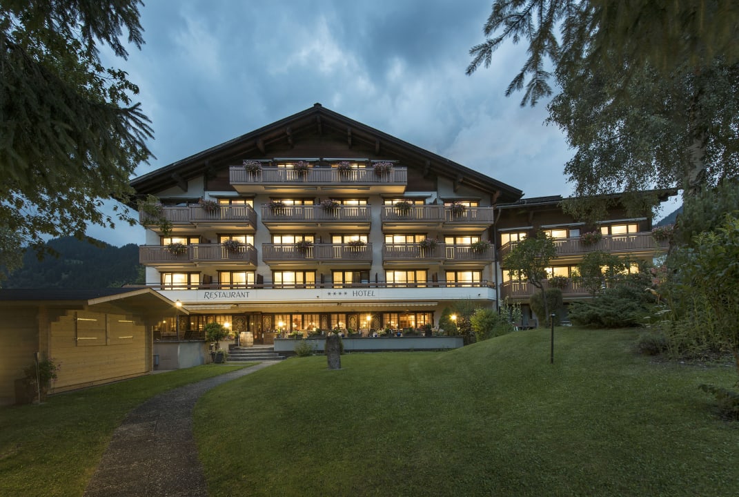 Außenansicht Sunstar Hotel Klosters