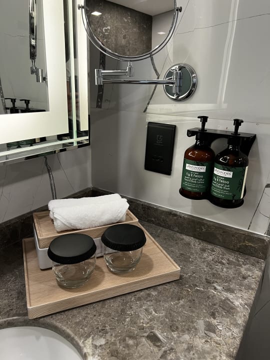 Zimmer voco Dubai The Palm by IHG