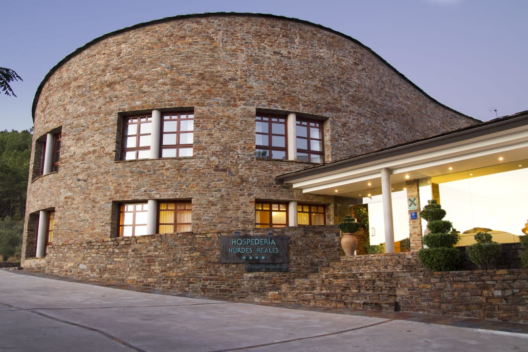 Fachada Hospederia Hurdes Reales