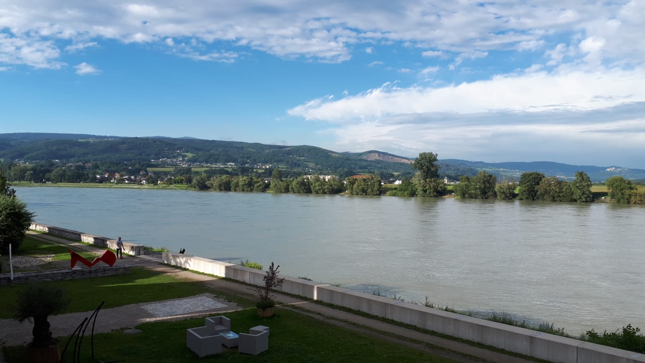 Ausblick Donau Lodge