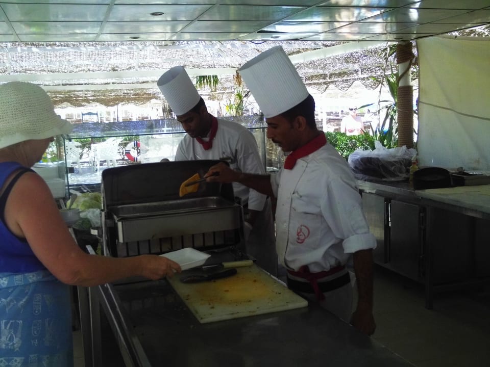 Die Köche am Strand Ali Baba Palace Resort