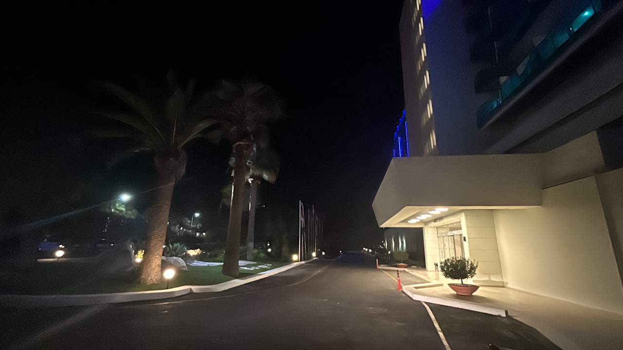 Außenansicht Hotel Calypso Beach