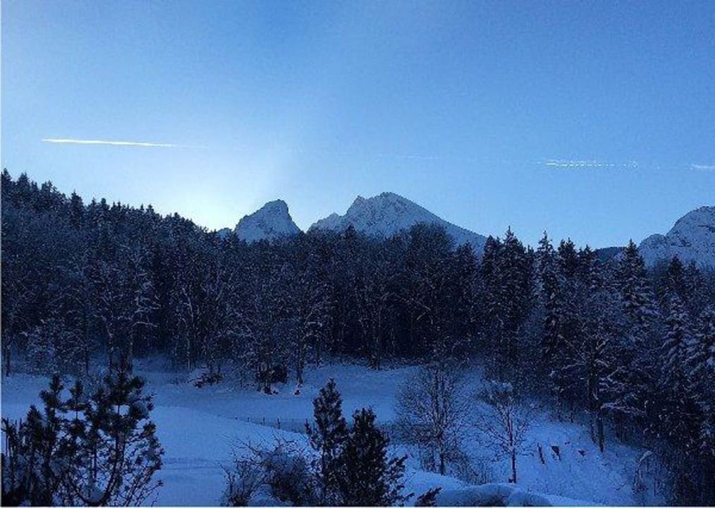 Blick vom Balkon auf den Watzmann Alm- & Wellnesshotel Alpenhof