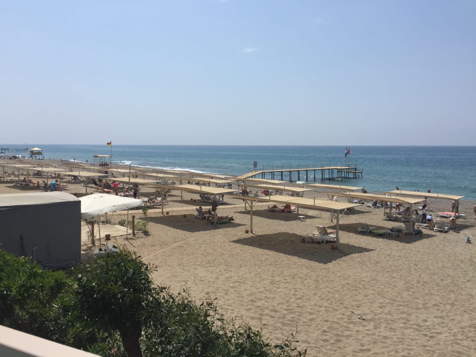 Strand Club Turtas Beach Hotel