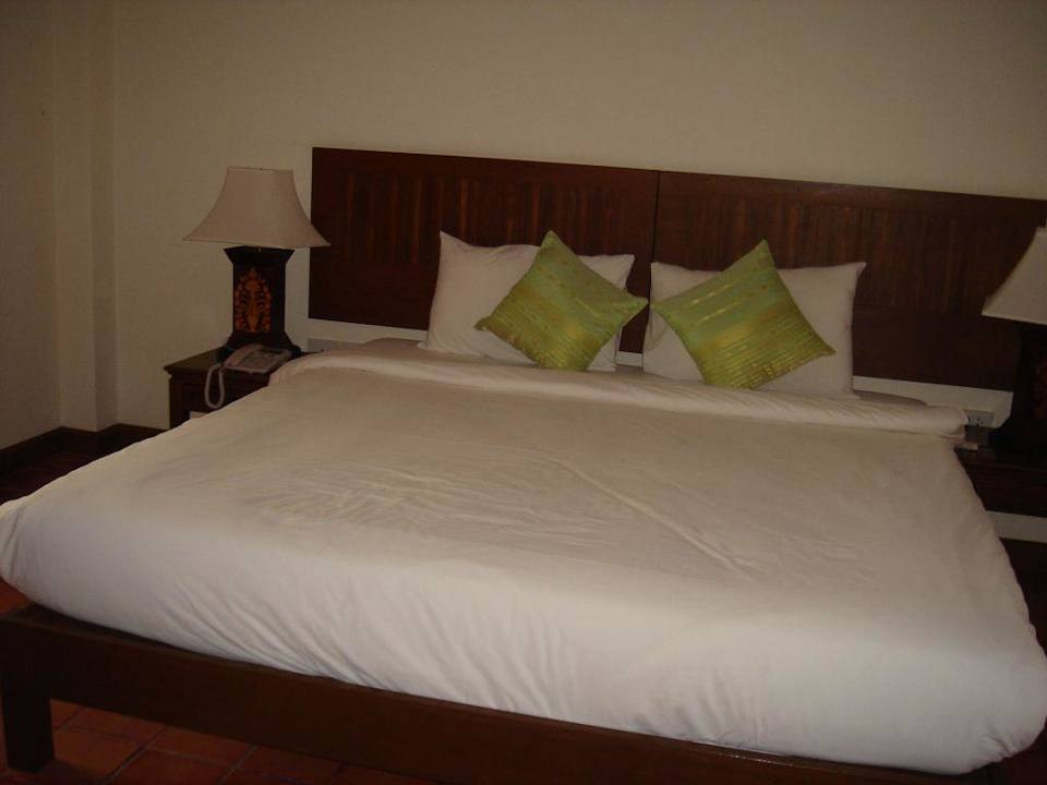 Bett Anandah Beach Resort