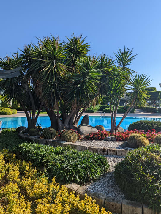 Gartenanlage Limak Lara Deluxe Hotel & Resort