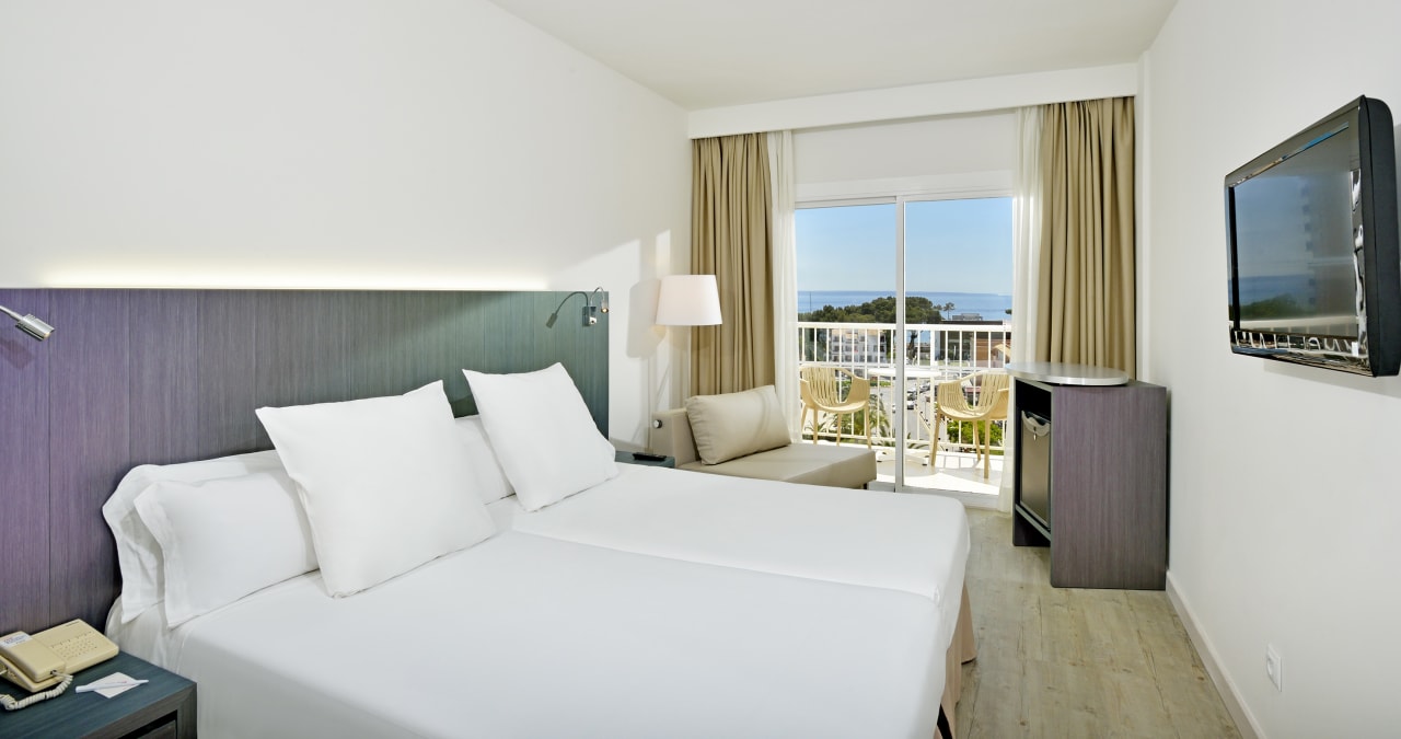 Zimmer Sol Guadalupe by Melia