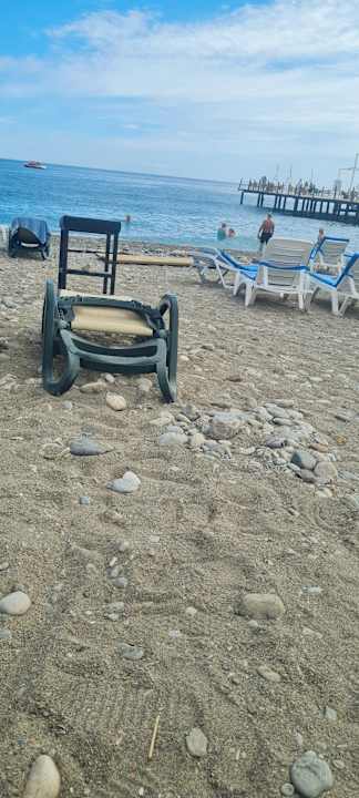 Strand Aleria Belport Beach Hotel