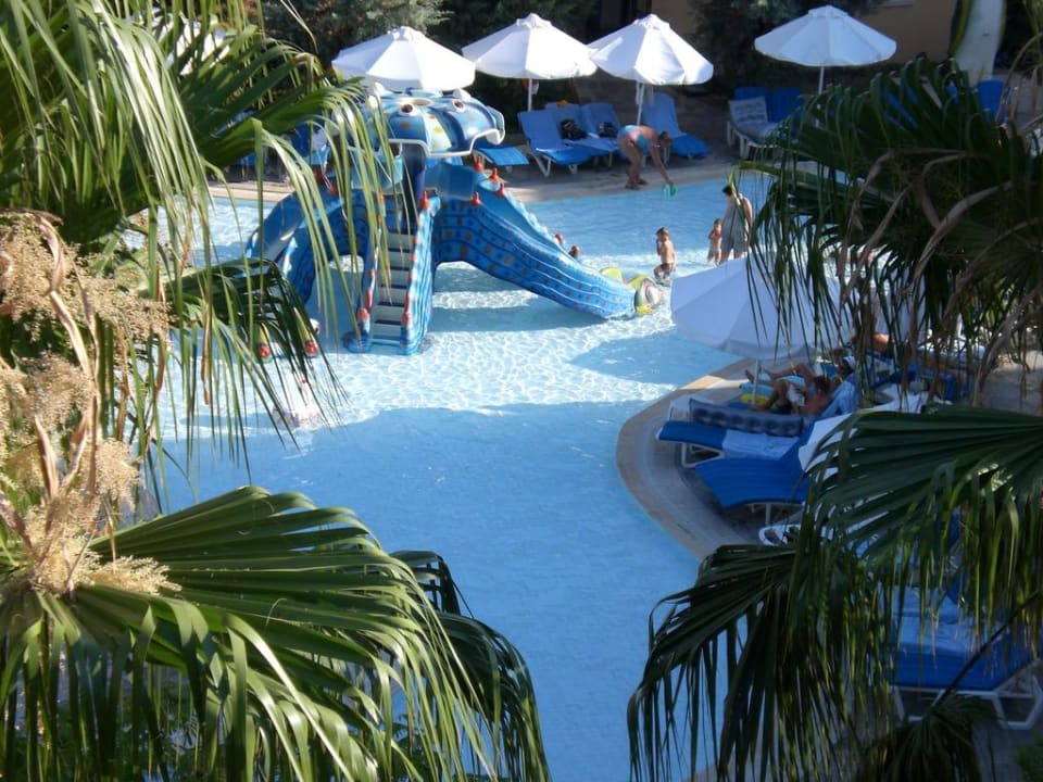 Foto genomen van uit de kamer Club Grand Aqua