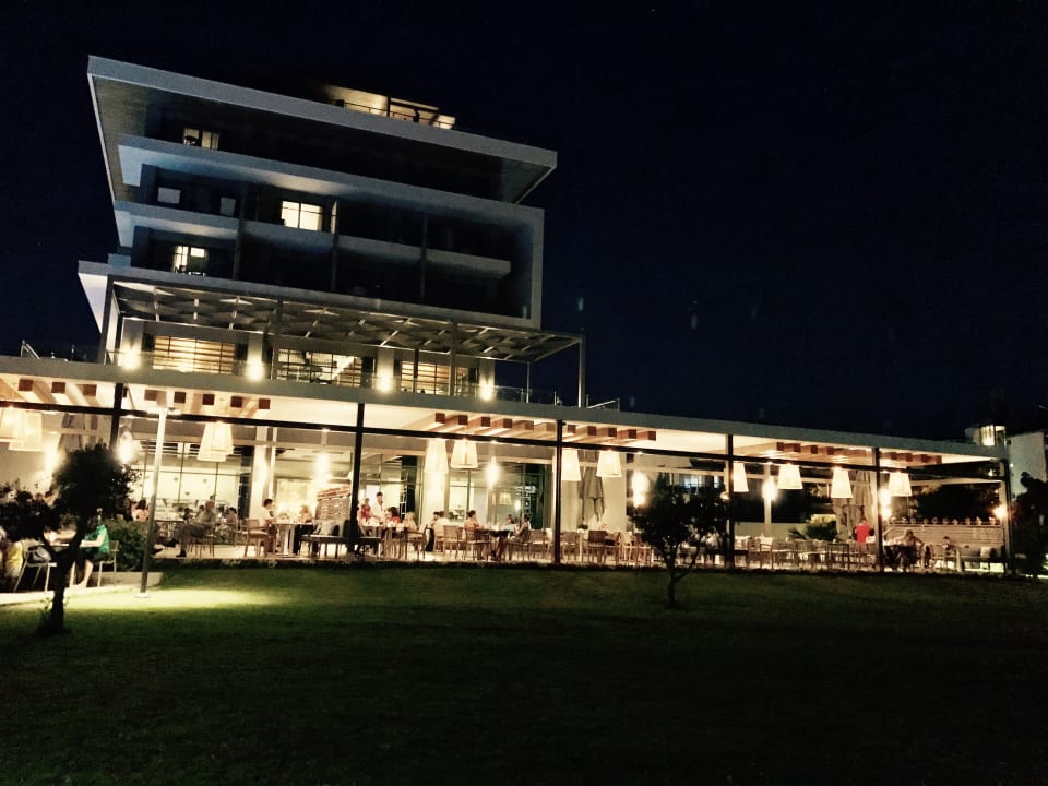 Restaurant Acanthus Cennet Barut Collection