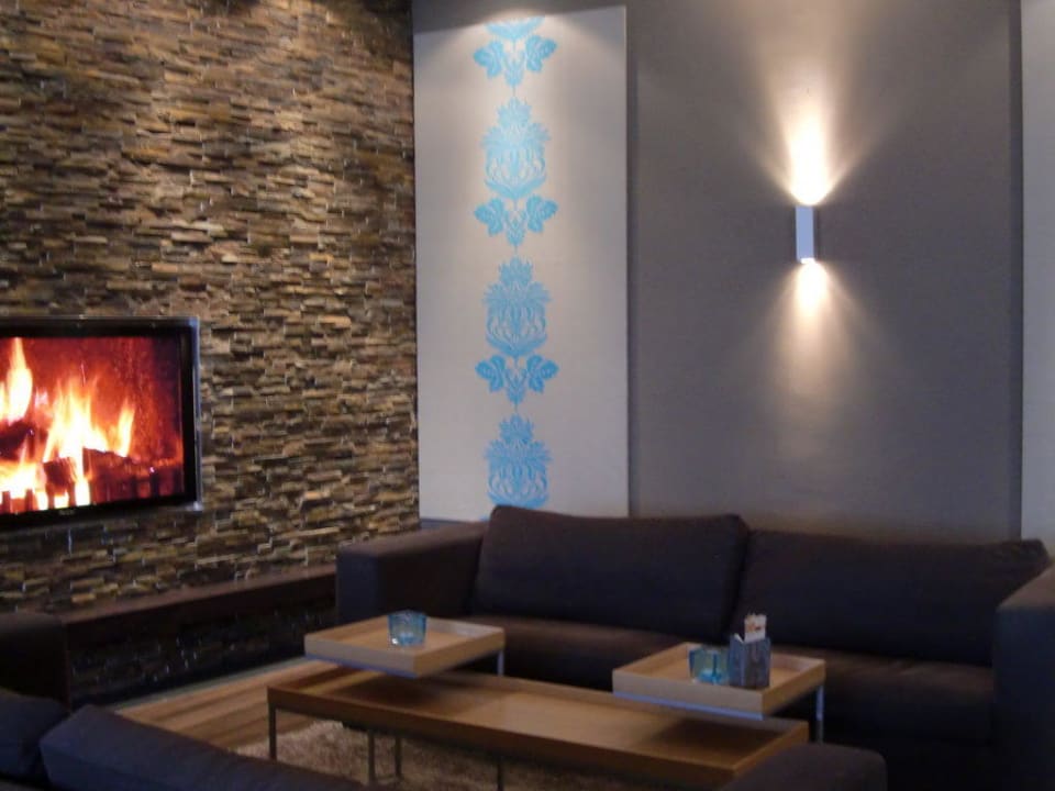 Lobby Motel One Frankfurt Airport