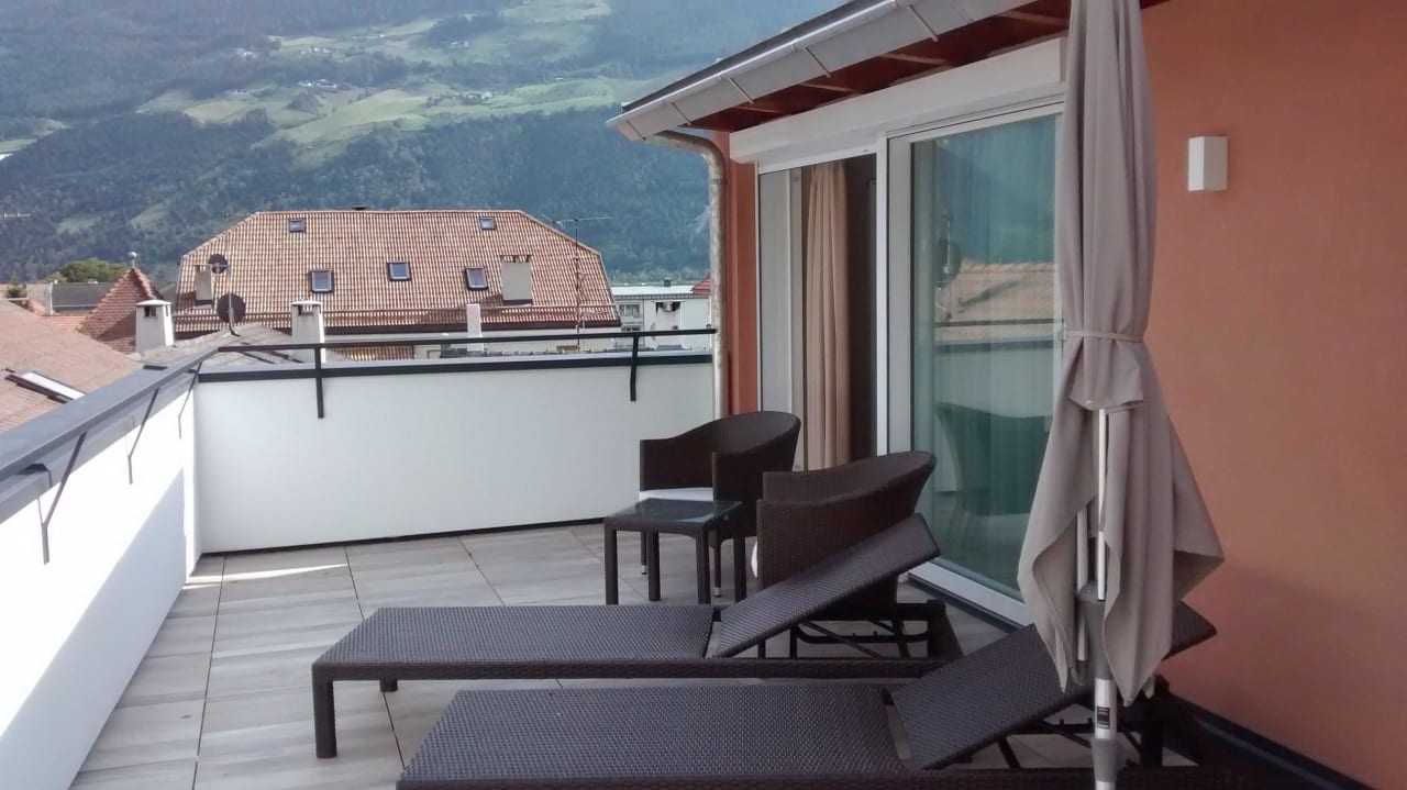 DACHTERRASSE PANORAMAZIMMER Genusshotel Goldene Rose