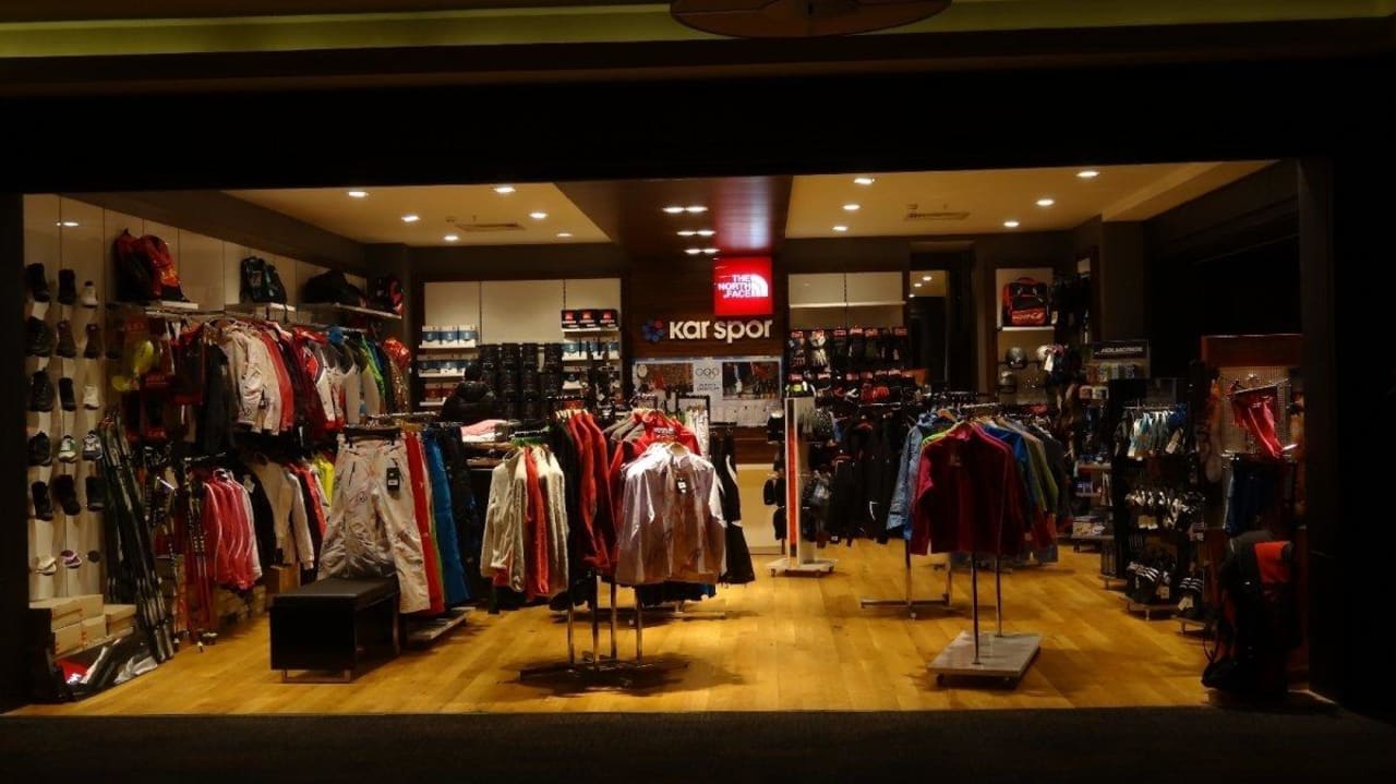 Sklep sportowy Xanadu Snow White Hotel