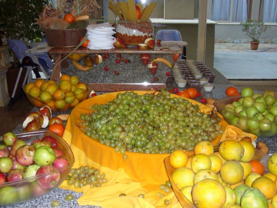 Fruit table Senza Sunset Beach Hotel