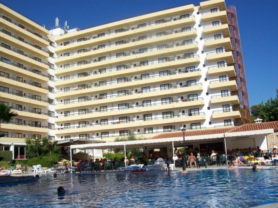 Pool und Bar BQ Belvedere Hotel