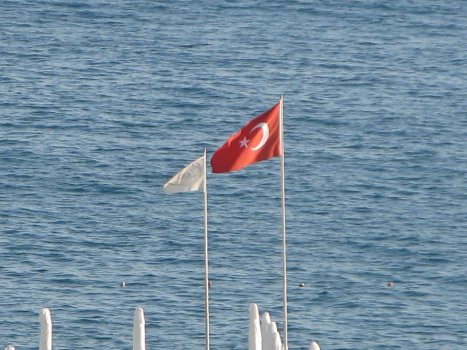 Flagge Quattro Beach Spa & Resort