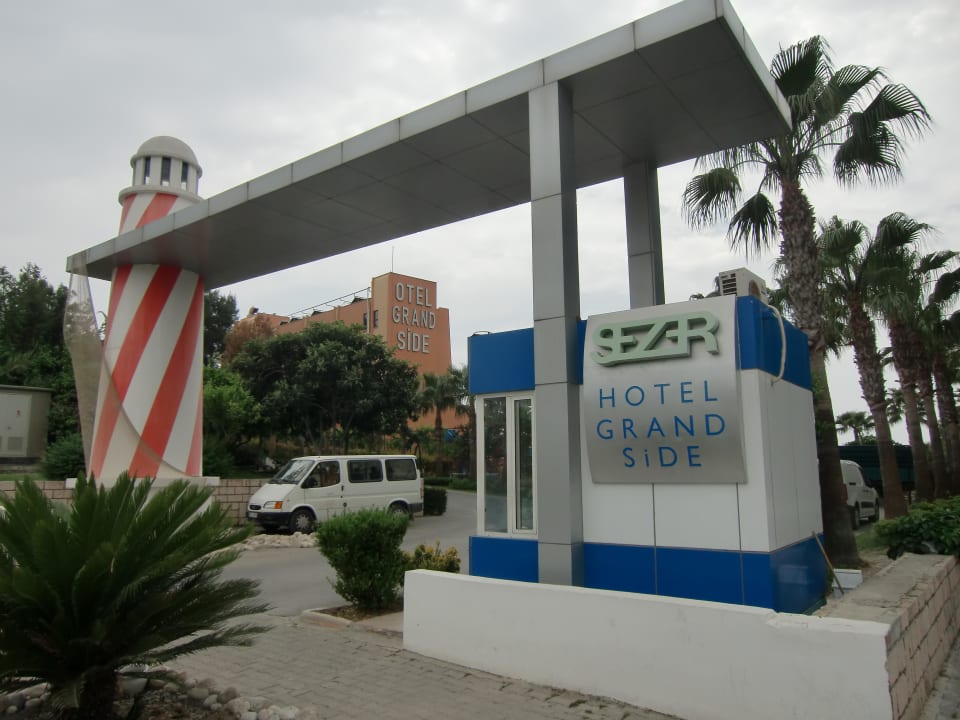 Hotel-Eingang Hotel Grand Side