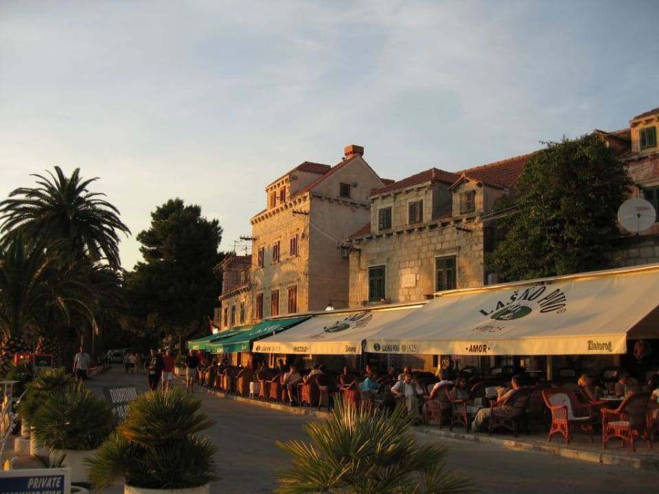 Abends in Cavtat Hotel Croatia
