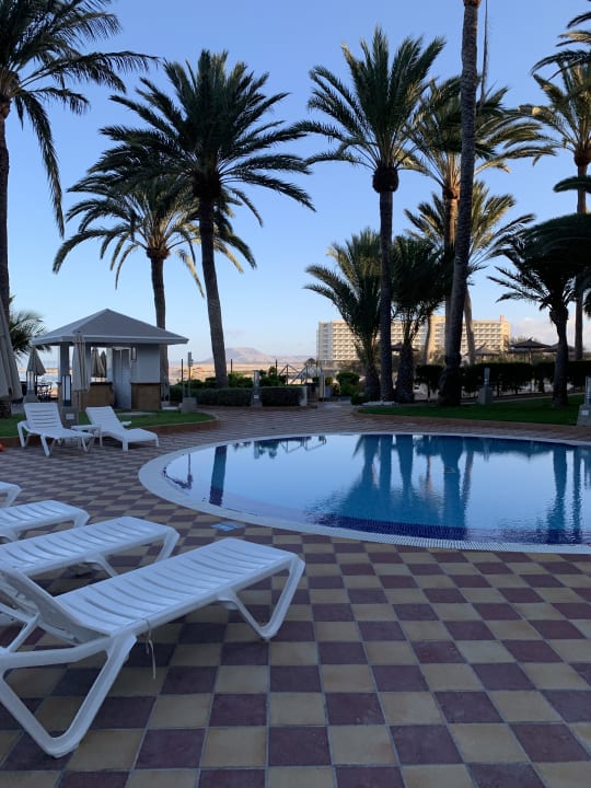 Pool Hotel Riu Palace Tres Islas