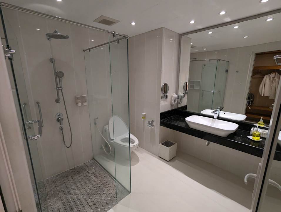 Zimmer Sulis Beach Hotel & Spa
