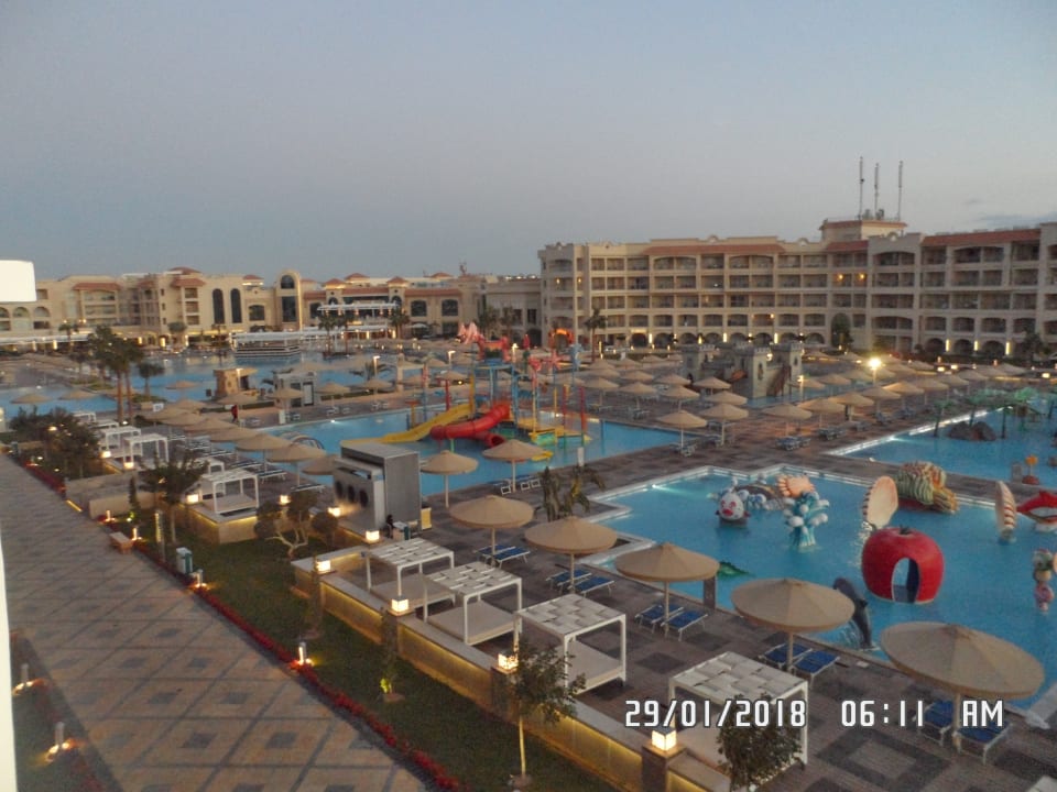 Blick vom Balkon Zimmer 2432 Pickalbatros White Beach Resort - Hurghada