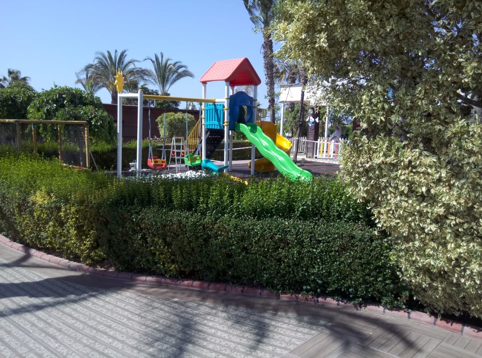 Kleiner Kinderspielplatz Aydinbey Famous Resort