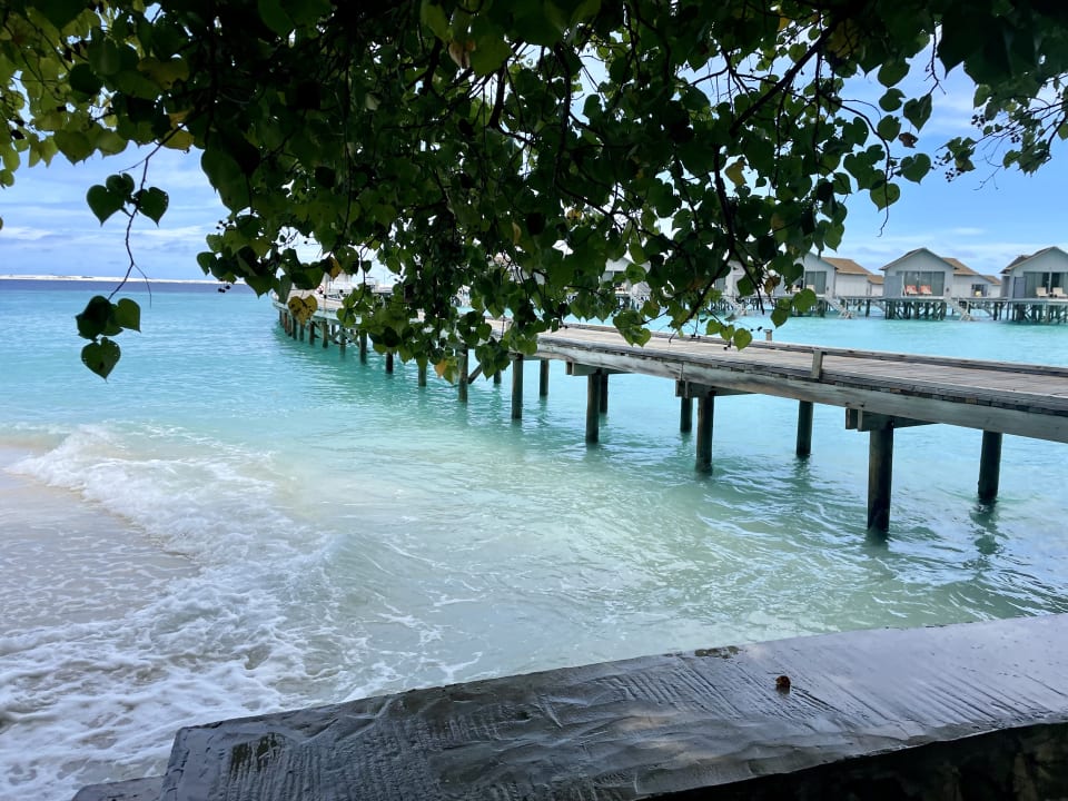 Außenansicht Centara Ras Fushi Resort & Spa Maldives