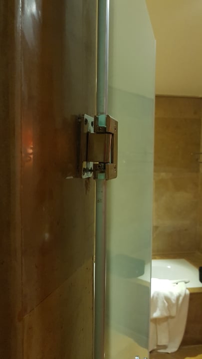 Glastüre fällt fast heraus Grand Waterworld Makadi & Family Star Makadi