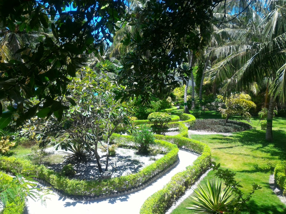 Gartenanlage Adaaran Select Meedhupparu Island Resort - Premium All Inclusive