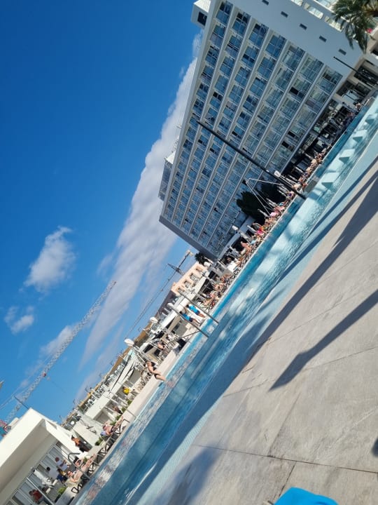 Pool The Ibiza Twiins