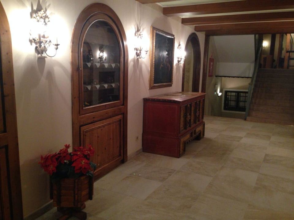 Entrata Parc Hotel POsta Swadeshi Parc Hotel Posta