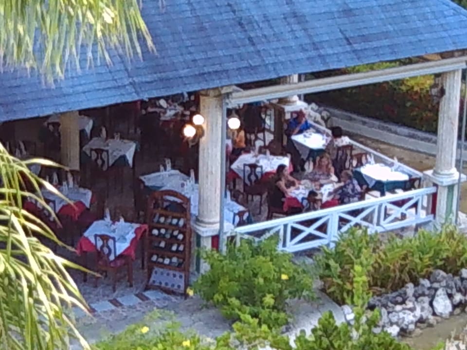 Restaurant ASTON Costa Verde Beach Resort