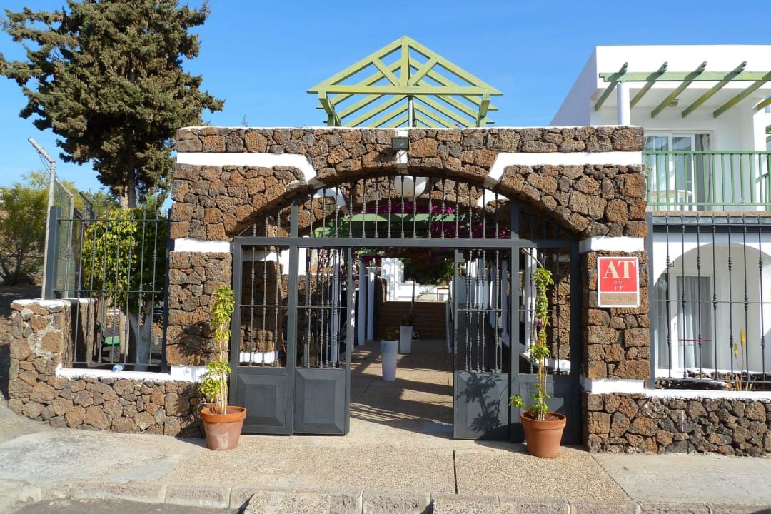 Hoteleingang Apartamentos Guacimeta