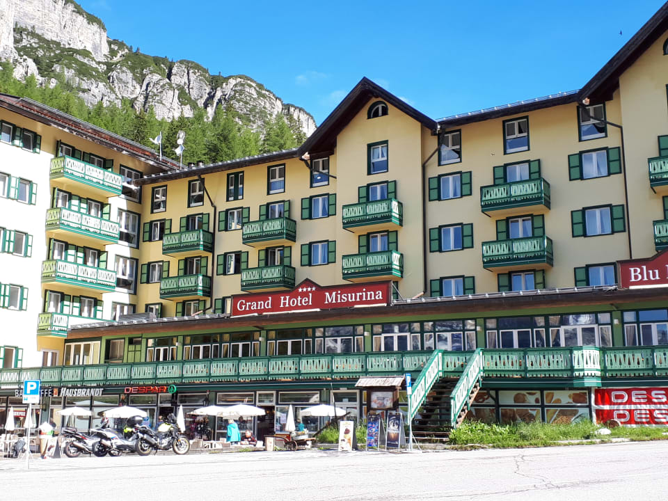 Außenansicht Grand Hotel Misurina