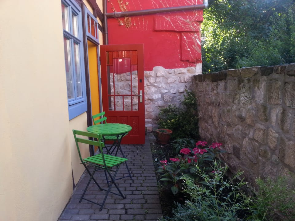 Gartenanlage Fachwerkhotel Vorhof zur Hölle