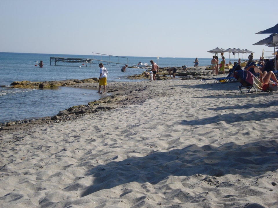 Strand direkt am Hotel Atlantica Mikri Poli Kos
