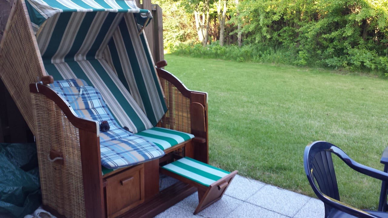 Terrasse mit Strandkorb Ferienpark Arielle