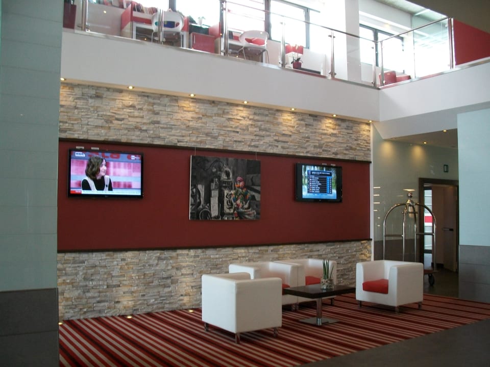 Bereich gegenüber der Rezeption voco Venice Mestre - The Quid