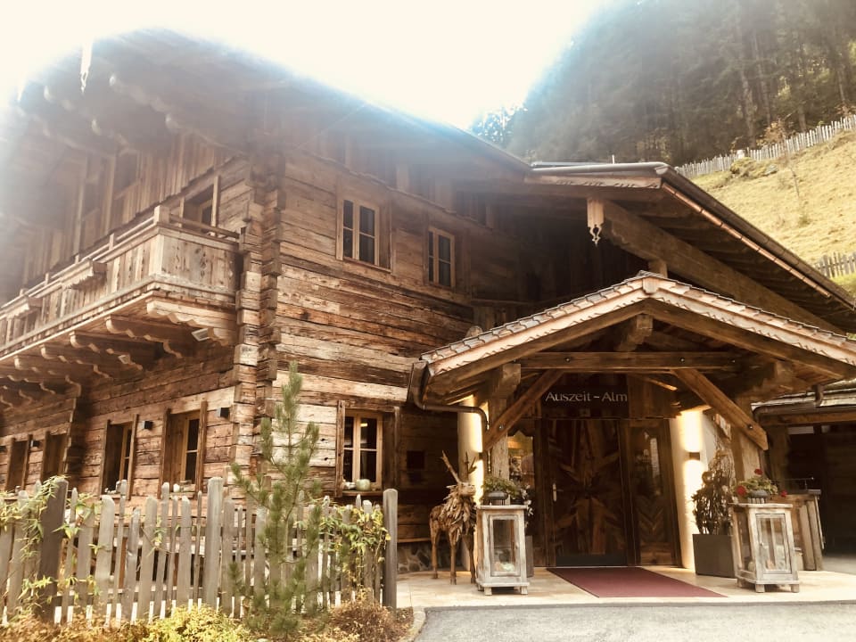 Außenansicht Chaletdorf Auszeit