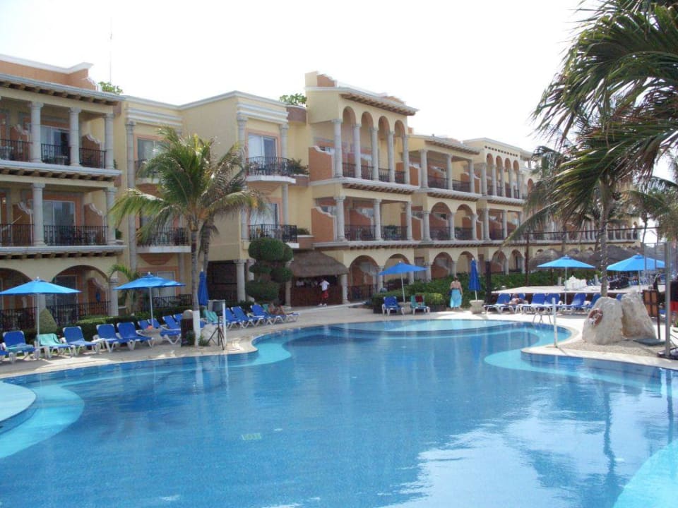 Pool und Hotel Wyndham ALLTRA Playa del Carmen