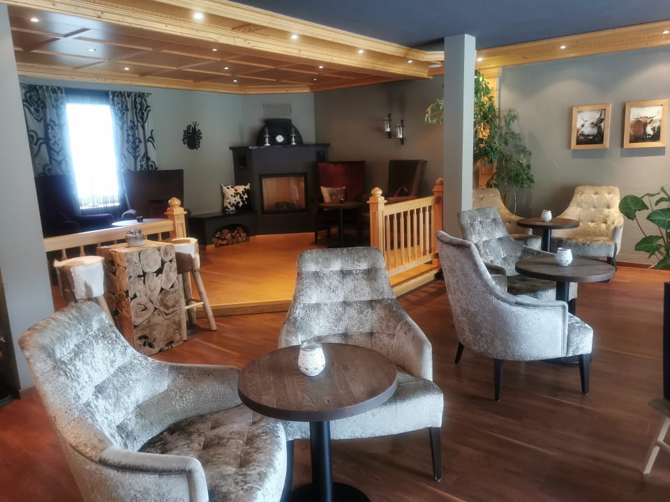 Lobby Hotel Bergruh