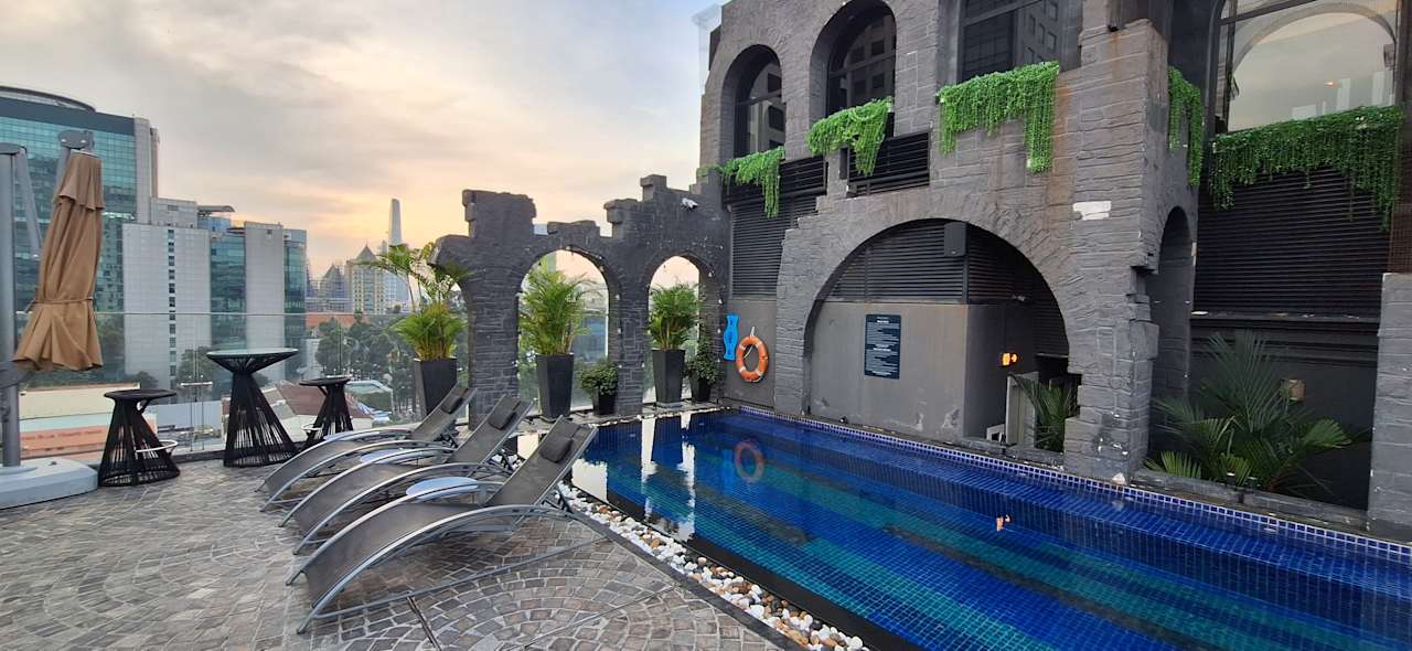 Pool Bach Suites Saigon, a Member of Design Hotels