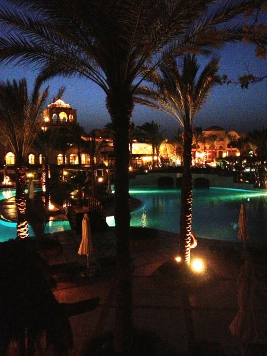 Blick von unserem Balkon bei Nacht Iberotel Makadi Beach