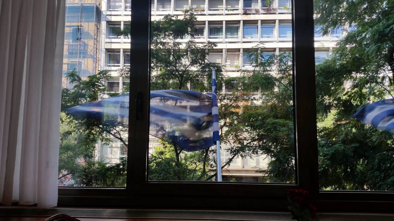 Frühstücksbereich, Blick vom Fenster Titania Hotel